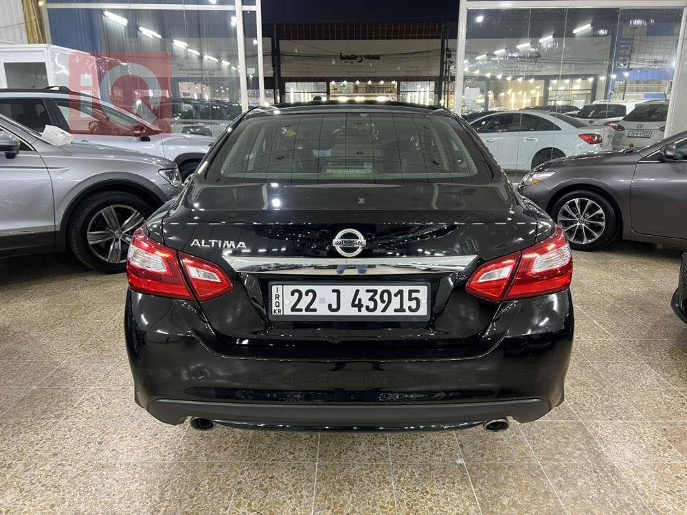 Nissan Altima